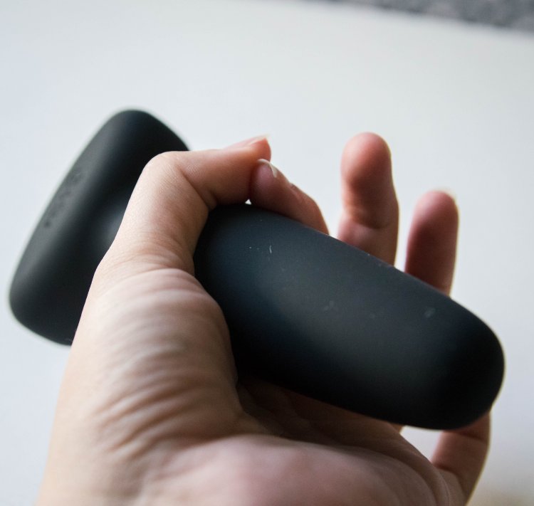 The Rimming Plug has a flared base that's 1.5 inches wide 