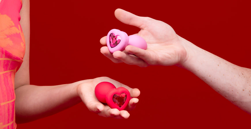 b-Vibe Vibrating Jewel Heart