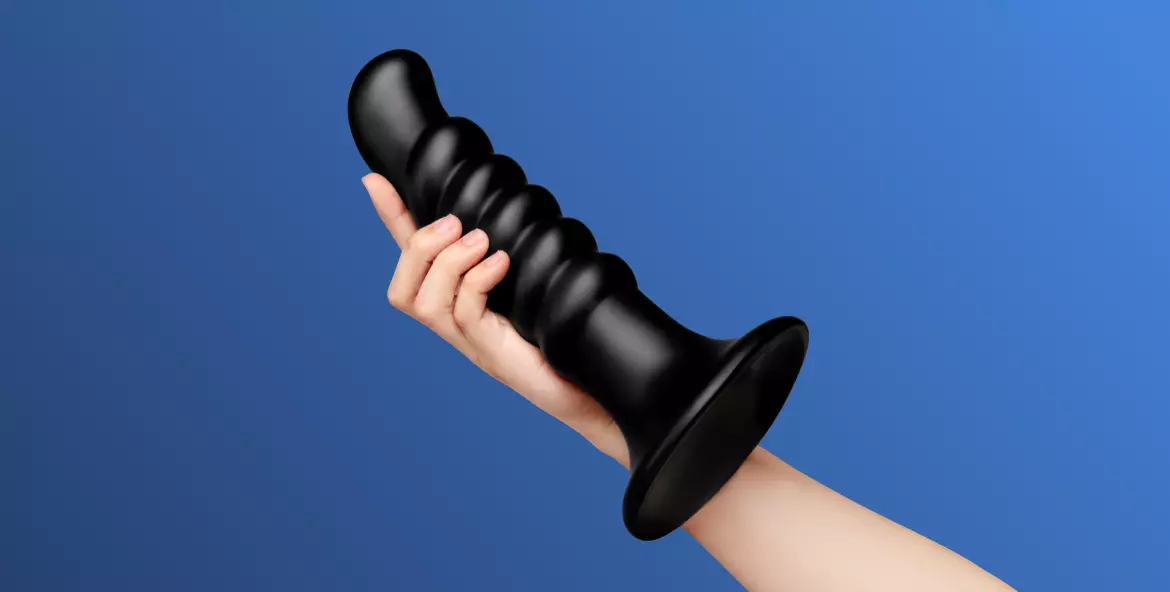 9.5 Curved & Ribbed Dildo